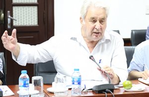 Kinh phí cho nghiên cứu cơ bản
