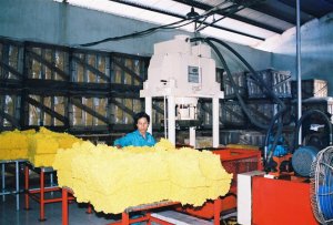 Gi&aacute; cao su bật tăng, người trồng v&agrave; doanh nghiệp phấn kh&iacute;ch