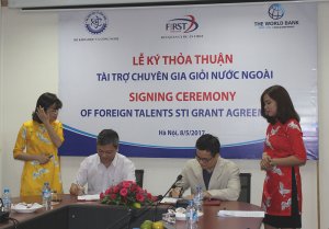 Khuyến khích các chuyên gia KHCN nước ngoài hợp tác với Việt Nam