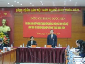 Tháo nút thắt vốn và đất đai cho nông nghiệp