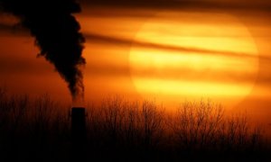 Mức CO2 trong kh&iacute; quyển tiếp tục tăng, bất chấp h&agrave;ng kh&ocirc;ng v&agrave; c&ocirc;ng nghiệp giảm hoạt động do đại dịch