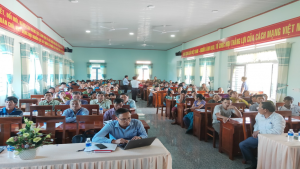  Tập huấn chuyển giao kỹ thuật chăm s&oacute;c c&acirc;y điều tại C&aacute;t Ti&ecirc;n 