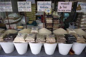FAO: Gi&aacute; lương thực thế giới giảm trong th&aacute;ng 12