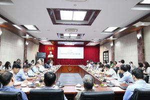 Đi t&igrave;m cơ chế &ldquo;X&acirc;y dựng c&aacute;c nh&oacute;m nghi&ecirc;n cứu xuất sắc&rdquo;