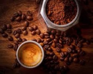 Gi&aacute; c&agrave; ph&ecirc; h&ocirc;m nay 18/10: Tăng từ 100 &ndash; 300 đồng/kg, thị trường hồ ti&ecirc;u ổn định