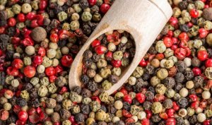 Xuất khẩu hạt ti&ecirc;u 4 th&aacute;ng năm 2024 giảm khối lượng, tăng kim ngạch