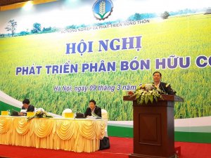 Việt Nam cần 200 triệu tấn ph&acirc;n b&oacute;n hữu cơ để l&agrave;m n&ocirc;ng nghiệp sạch