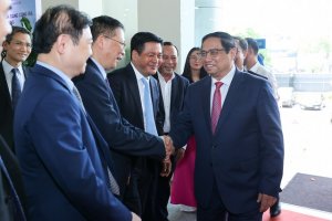 Thủ tướng: Lấy khoa học c&ocirc;ng nghệ v&agrave; đổi mới s&aacute;ng tạo l&agrave;m một động lực tăng trưởng chủ yếu