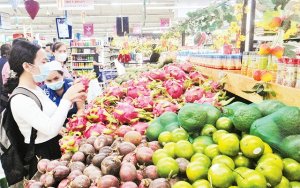Thủ tướng chỉ đạo tập trung th&aacute;o gỡ kh&oacute; khăn, vướng mắc th&uacute;c đẩy sản xuất, ti&ecirc;u thụ n&ocirc;ng sản; thực hiện 3 Chương tr&igrave;nh mục ti&ecirc;u quốc gia; chống khai th&aacute;c hải sản bất hợp ph&aacute;p