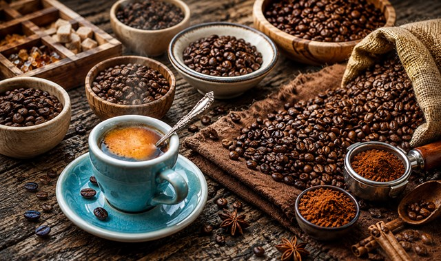 TT c&agrave; ph&ecirc; ng&agrave;y 8/10: Dự b&aacute;o to&agrave;n cầu dư thừa 8,9 triệu bao đẩy gi&aacute; thế giới lao dốc